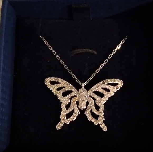 Swarovski Jewelry - Swarovski nightingale crystal necklace